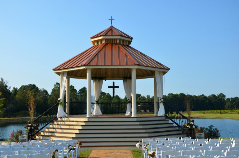 vineyard-gazebo-768x509